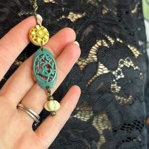 Elegant Ivory and Turquoise Pendant Necklace